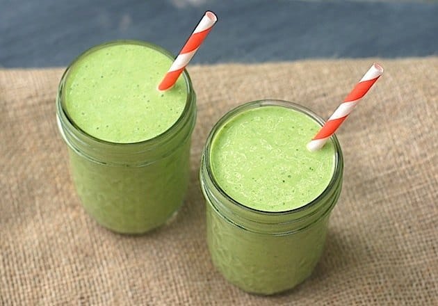 skinny tropical green smoothie