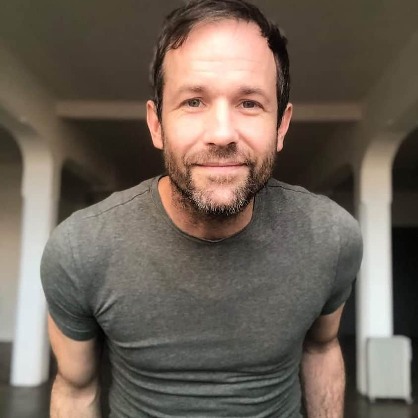 660956 38239295c1a241bb91df9350d90a48b9mv21