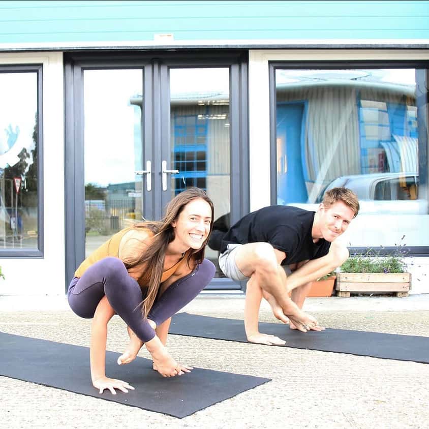 660956 776a3a502adb43f8acd6b8c577e991afmv21